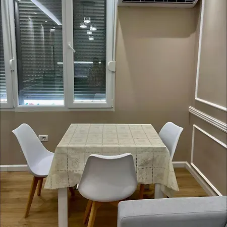 Seaside Modern شقة *