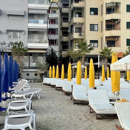 Seaside Modern شقة *