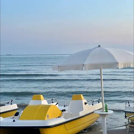 Seaside Modern Apartment Durres
