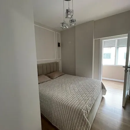 Seaside Modern Apartment Durres